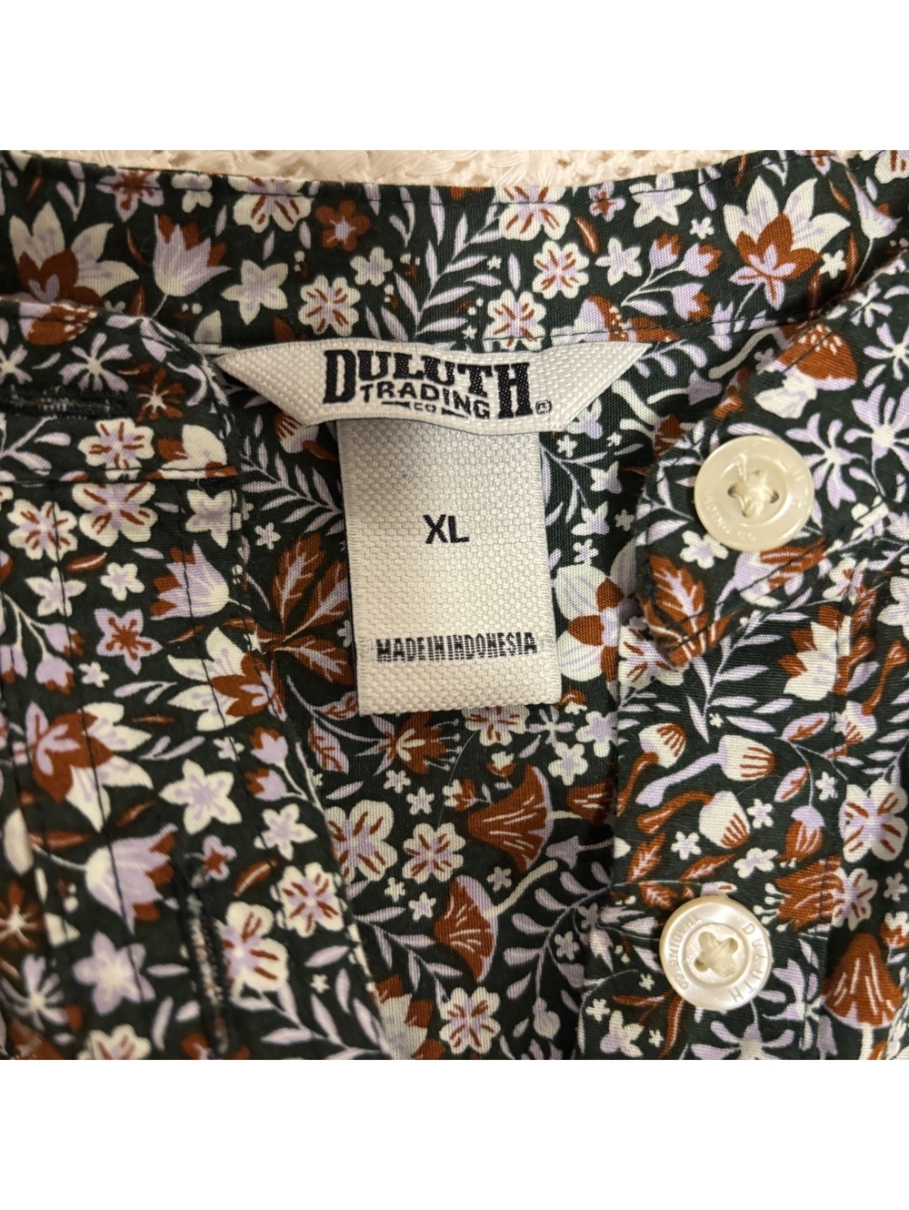 Duluth Trading Co Women’s Floral Blouse-Size XL